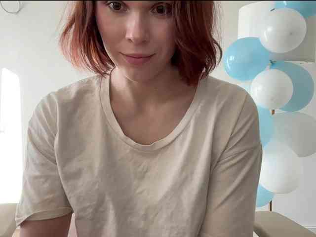 StacyLuxxe webcam