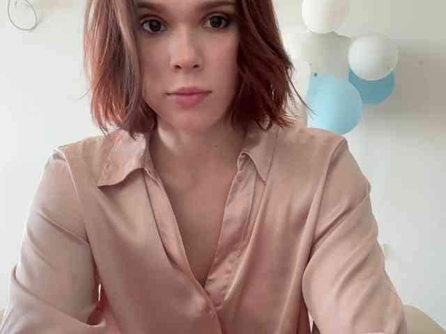StacyLuxxe webcam