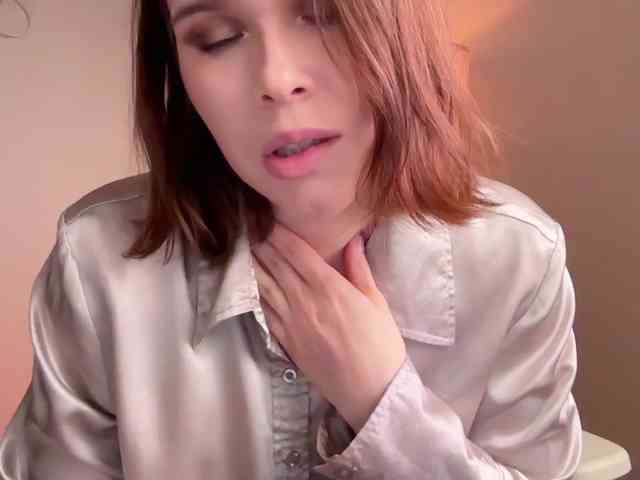 StacyLuxxe webcam