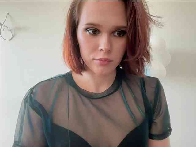 StacyLuxxe webcam