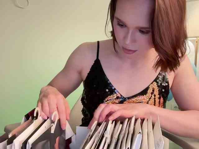 StacyLuxxe webcam
