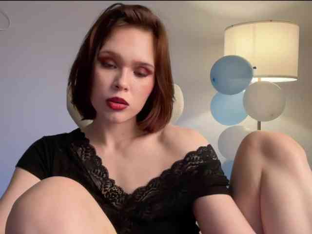 StacyLuxxe webcam