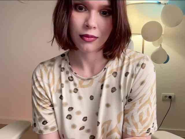 StacyLuxxe webcam