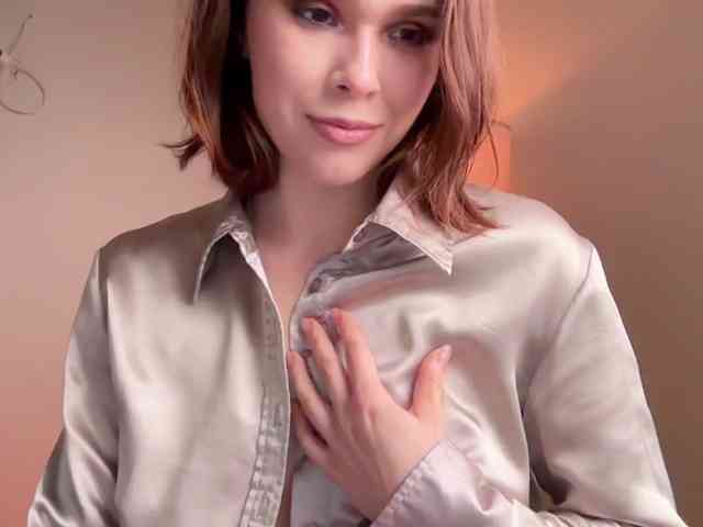 StacyLuxxe webcam
