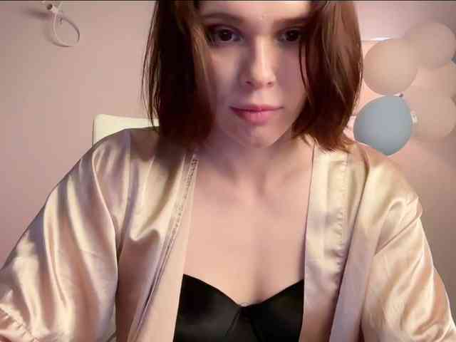 StacyLuxxe webcam