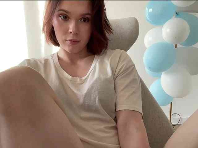 StacyLuxxe webcam