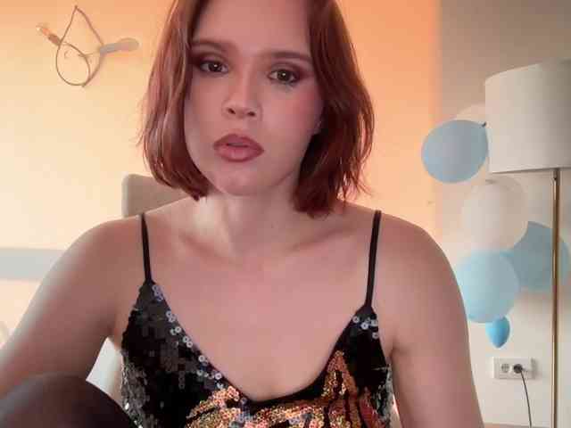 StacyLuxxe webcam