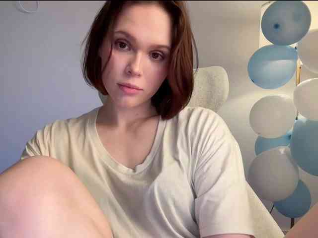 StacyLuxxe webcam
