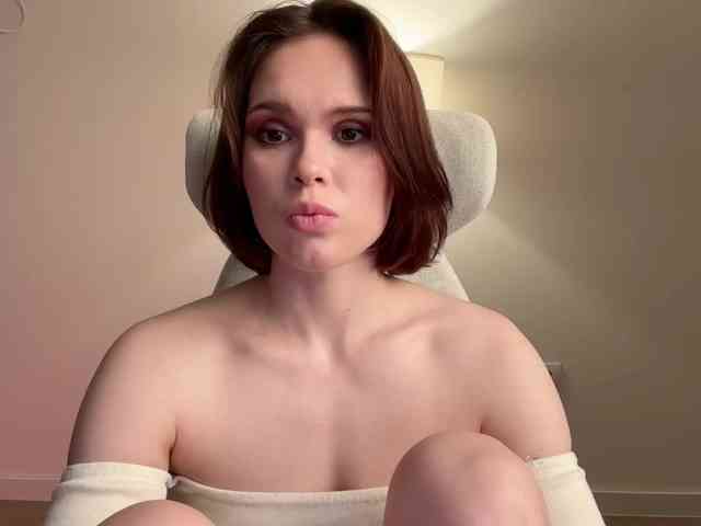 StacyLuxxe webcam