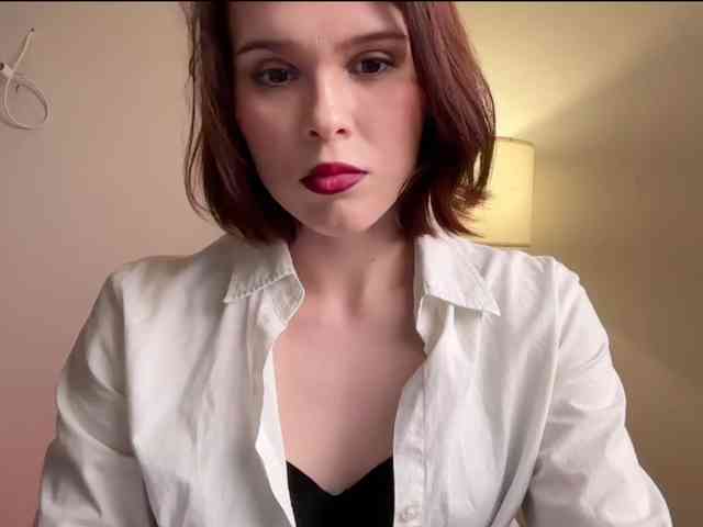 StacyLuxxe webcam