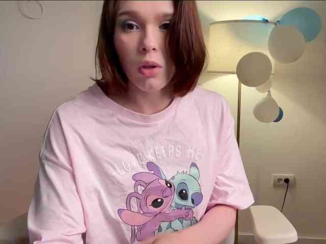 StacyLuxxe webcam