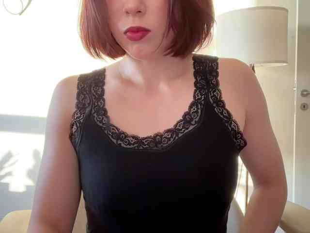 StacyLuxxe webcam