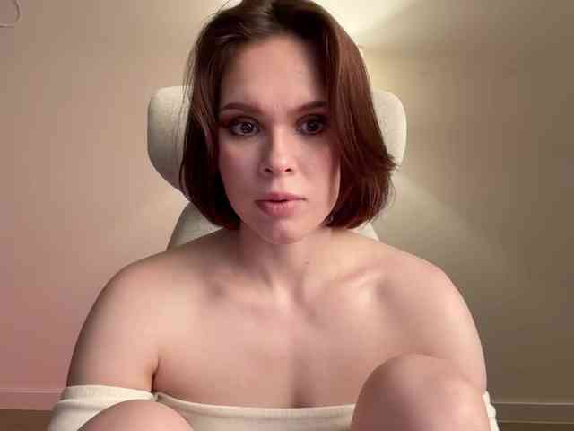 StacyLuxxe webcam