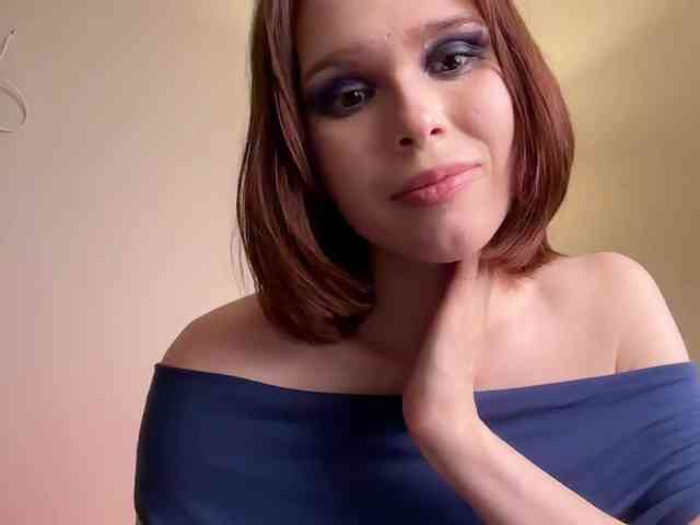 StacyLuxxe webcam