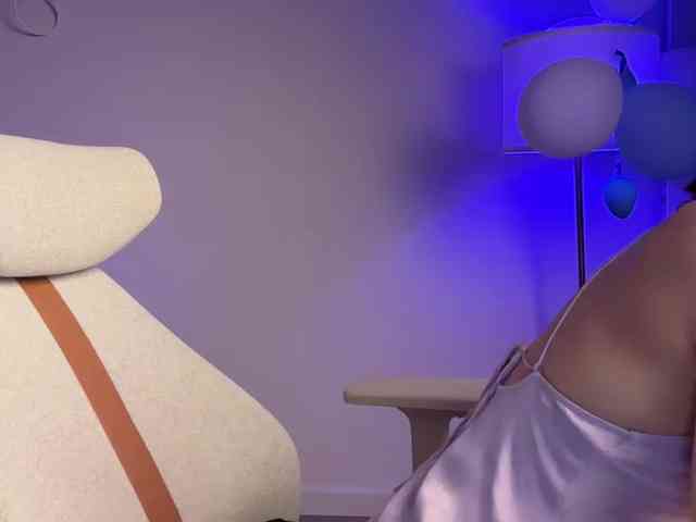 StacyLuxxe webcam