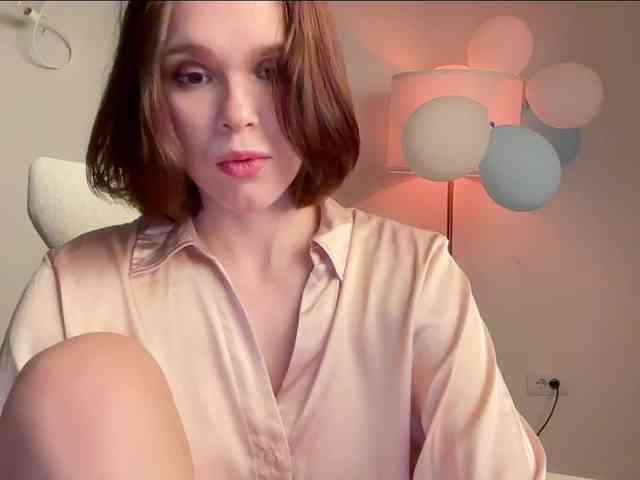 StacyLuxxe webcam