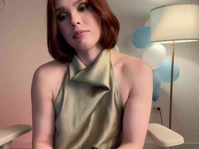 StacyLuxxe webcam