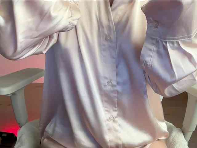 StacyLuxxe webcam
