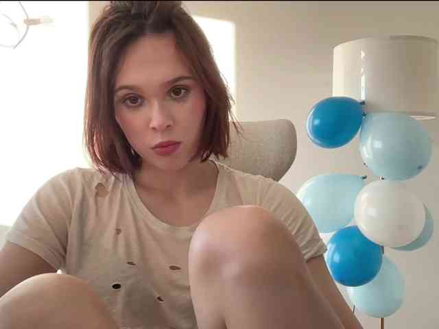 StacyLuxxe webcam