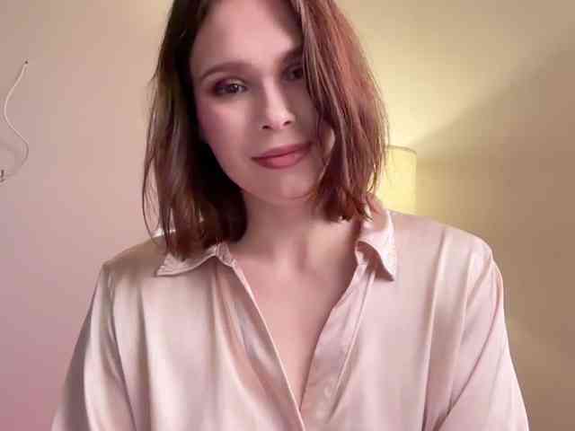StacyLuxxe webcam