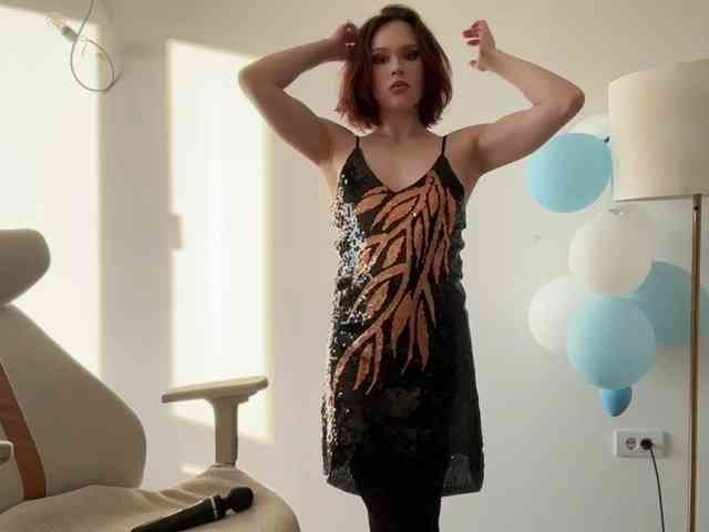 StacyLuxxe webcam