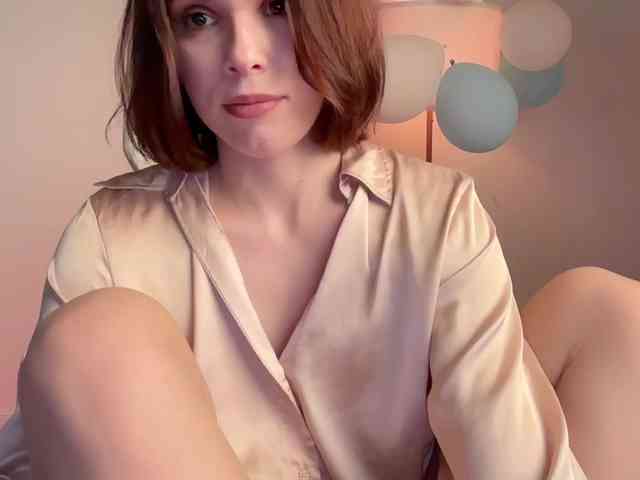 StacyLuxxe webcam