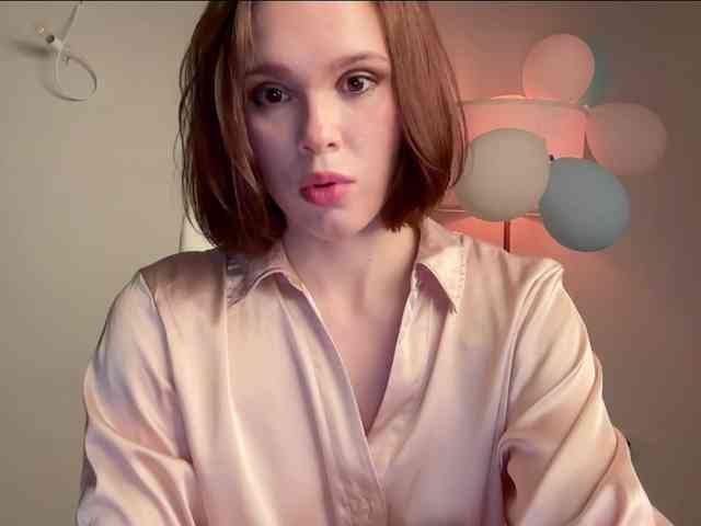 StacyLuxxe webcam