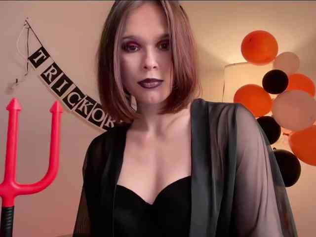 StacyLuxxe webcam