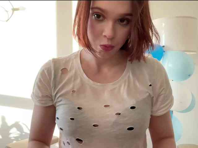 StacyLuxxe webcam