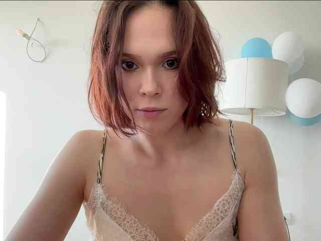 StacyLuxxe webcam