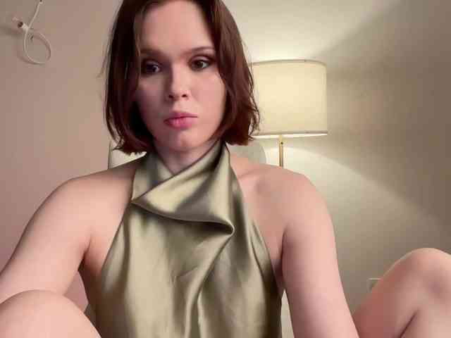 StacyLuxxe webcam