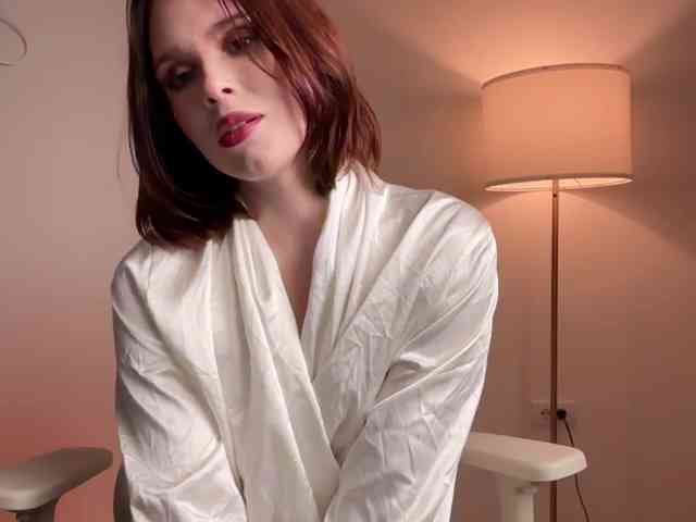 StacyLuxxe webcam