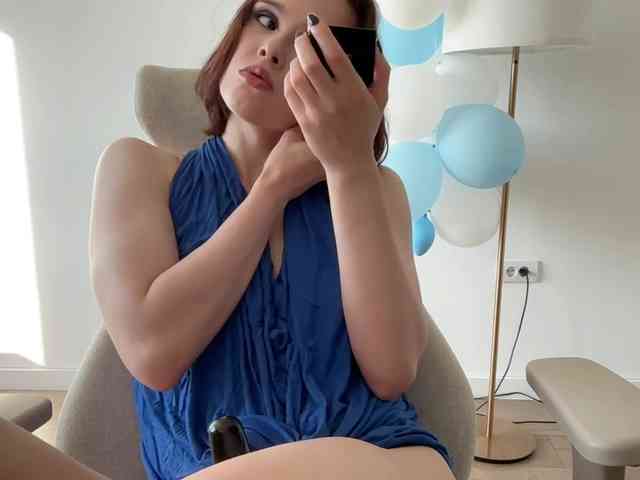 StacyLuxxe webcam