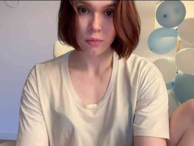 StacyLuxxe webcam