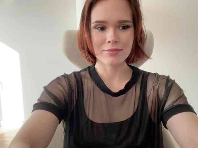 StacyLuxxe webcam