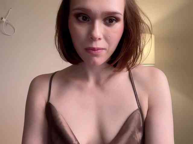 StacyLuxxe webcam