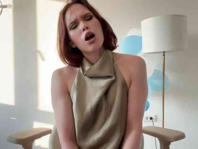 StacyLuxxe webcam