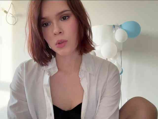 StacyLuxxe webcam