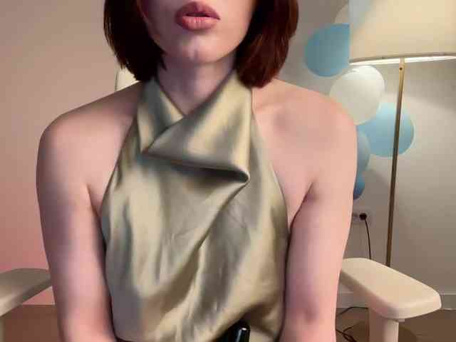 StacyLuxxe webcam