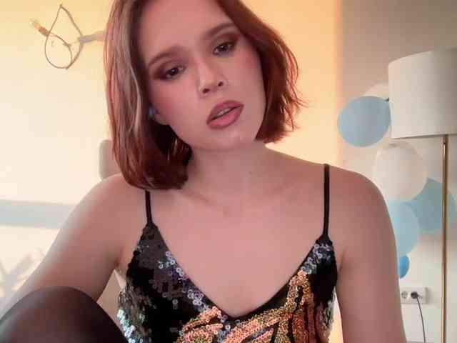 StacyLuxxe webcam