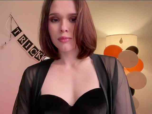StacyLuxxe webcam