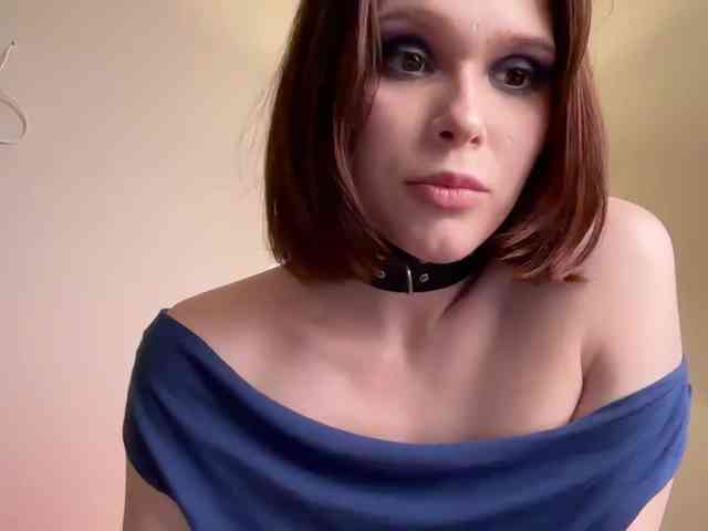 StacyLuxxe webcam