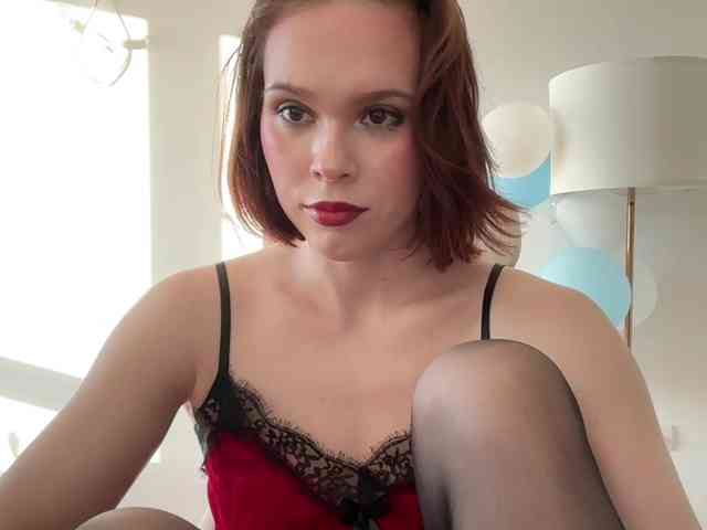 StacyLuxxe webcam