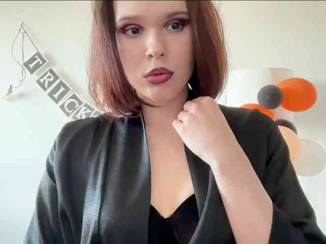 StacyLuxxe webcam