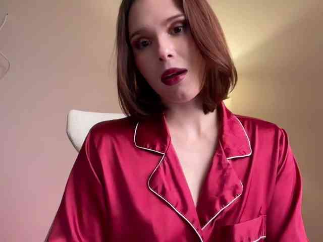 StacyLuxxe webcam