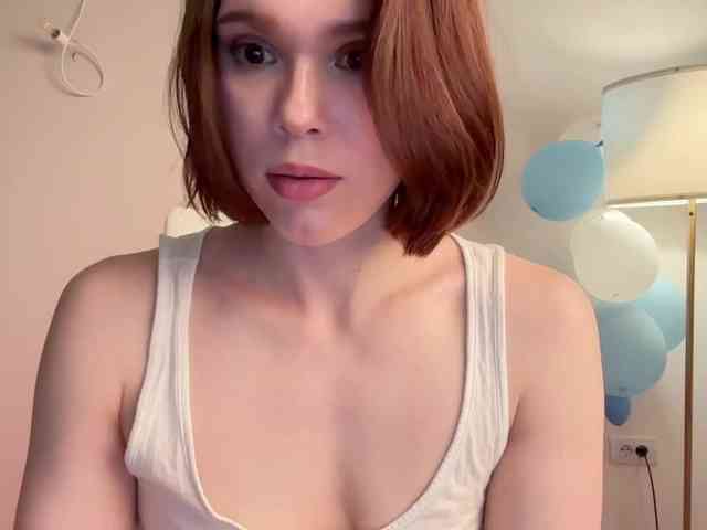 StacyLuxxe webcam