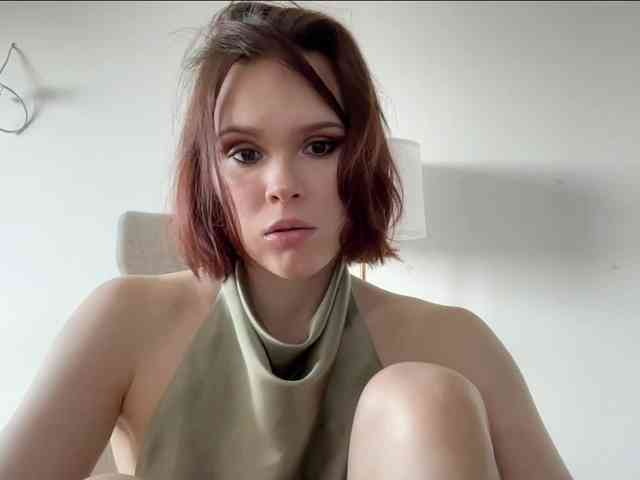 StacyLuxxe webcam