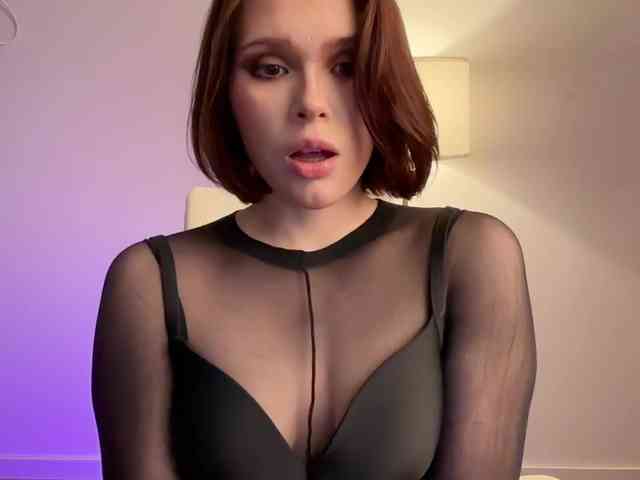 StacyLuxxe webcam