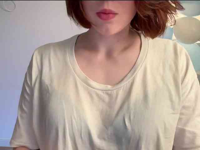 StacyLuxxe webcam