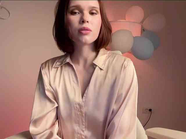 StacyLuxxe webcam